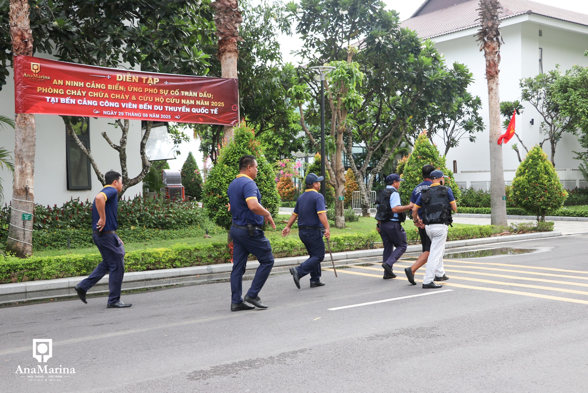 DIỄN TẬP AN NINH CẢNG – ỨNG PHÓ SỰ CỐ TRÀN DẦU – DIỄN TẬP PHÒNG CHÁY VÀ CỨU HỘ NĂM 2025 TẠI BẾN TÀU ANA MARINA NHA TRANG